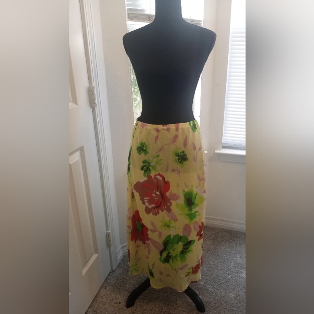 Dress- U by Sharon size 12 yellow floral maxi skirt